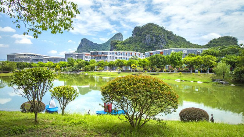 汽车继电器常见型号对照表：揭秘选型逻辑与适用场景