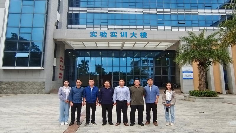 解码电子元器件：型号解析与选型逻辑**